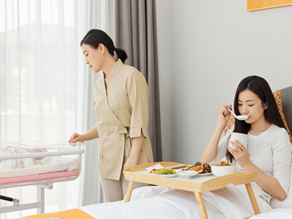 青島月嫂服務(wù),產(chǎn)婦護(hù)理